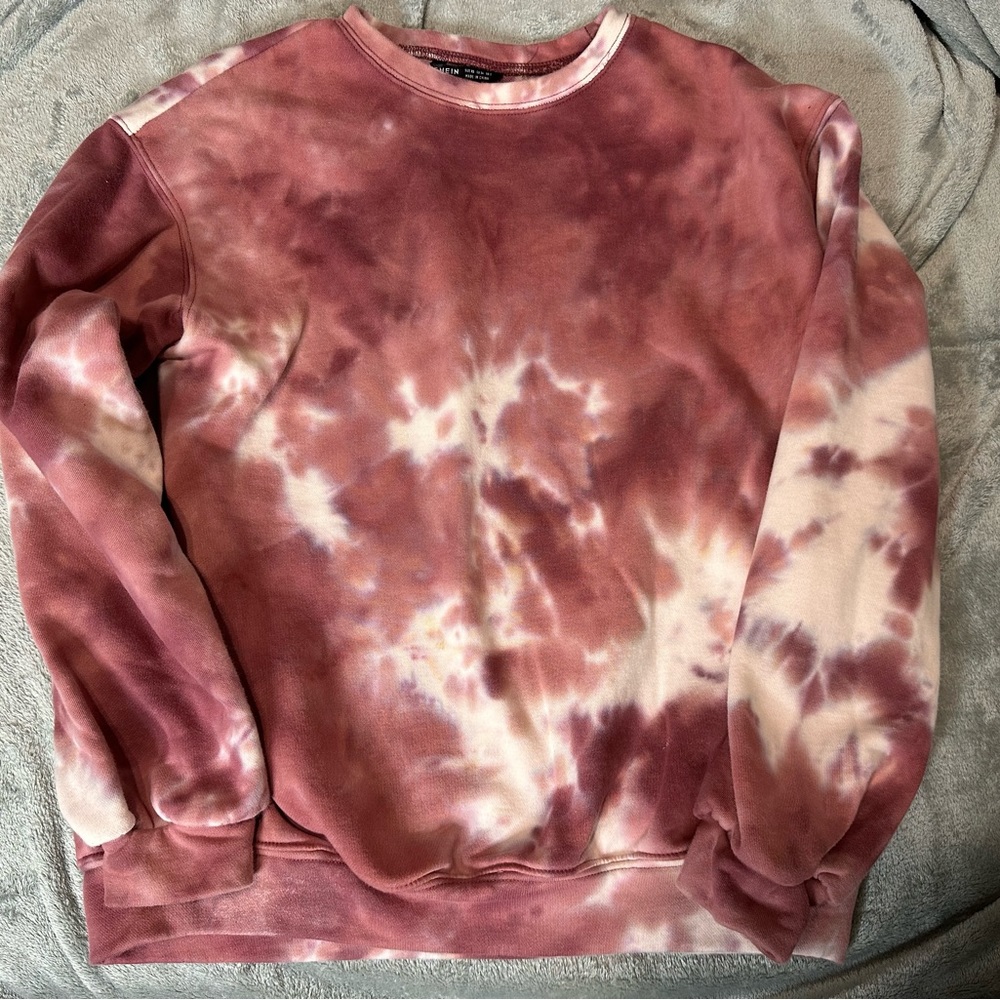 Women’s Tie Dye Sweatshirt